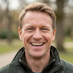 Kasper, 33